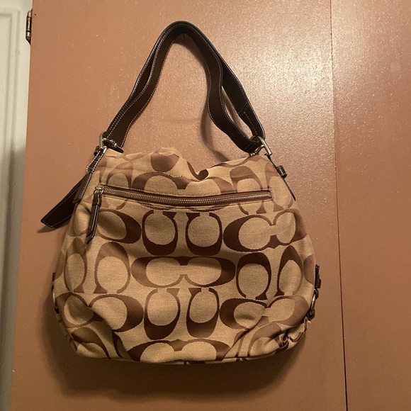 Brown signature Jacquard print - Picture 2 of 4